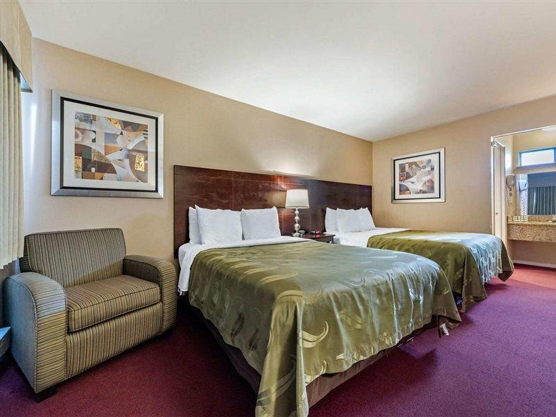 Scottish Fairway Inn Monterey Eksteriør billede