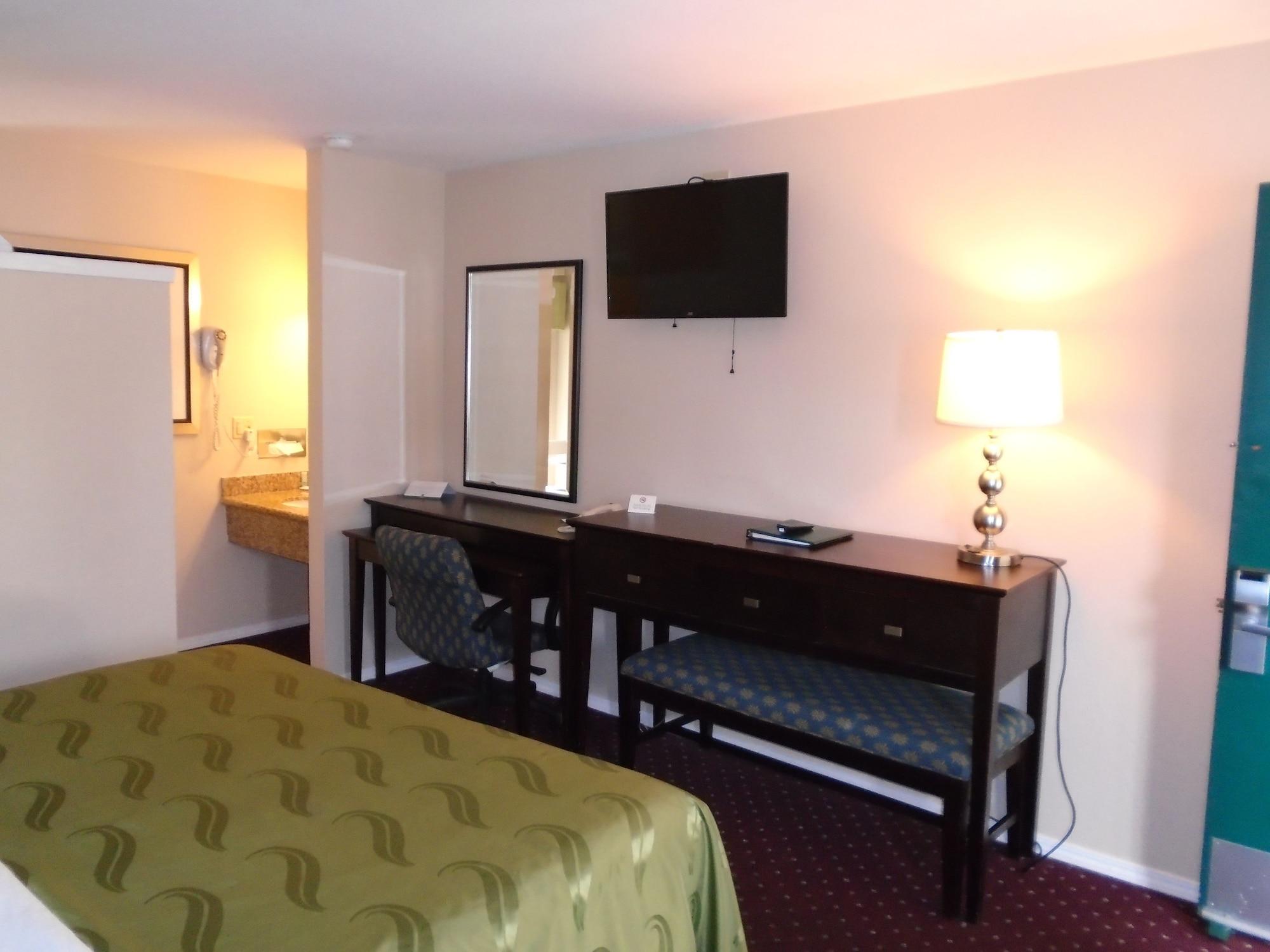 Scottish Fairway Inn Monterey Eksteriør billede