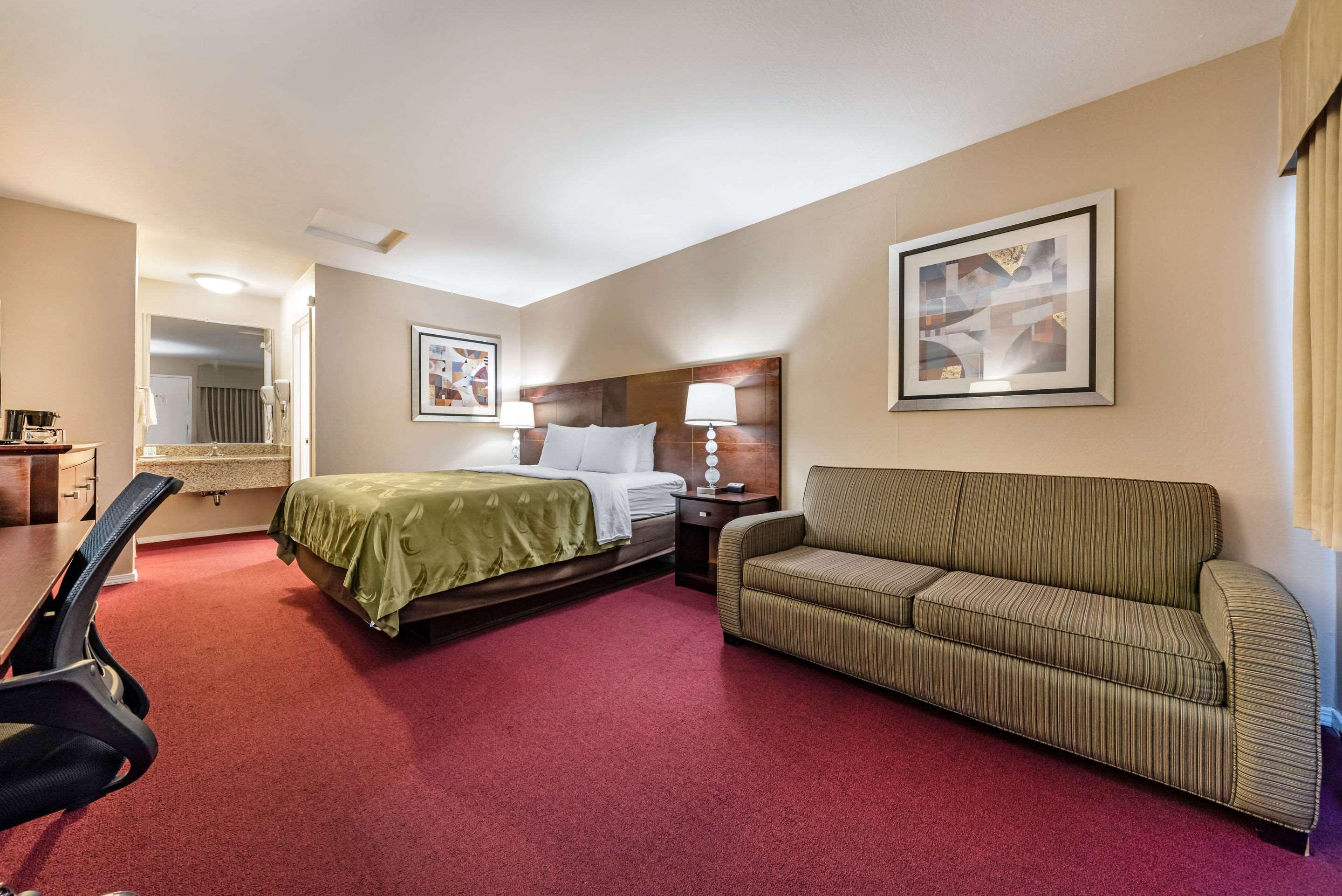 Scottish Fairway Inn Monterey Eksteriør billede