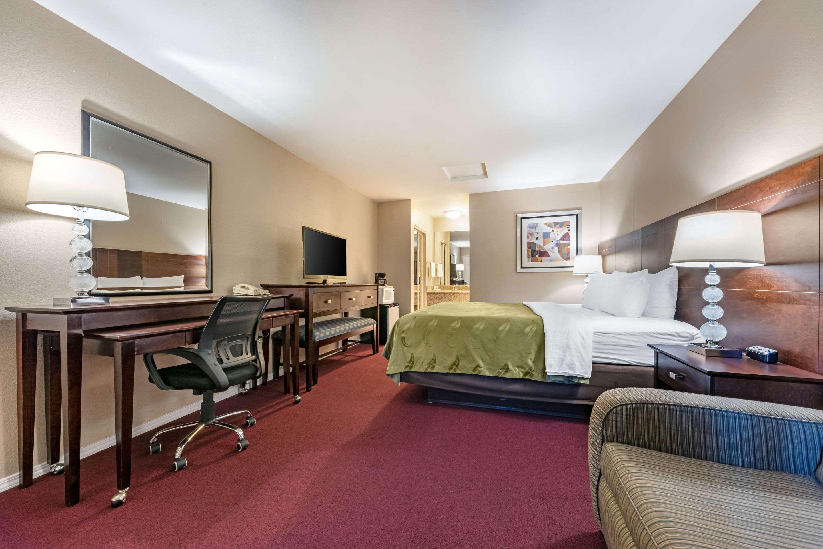 Scottish Fairway Inn Monterey Eksteriør billede