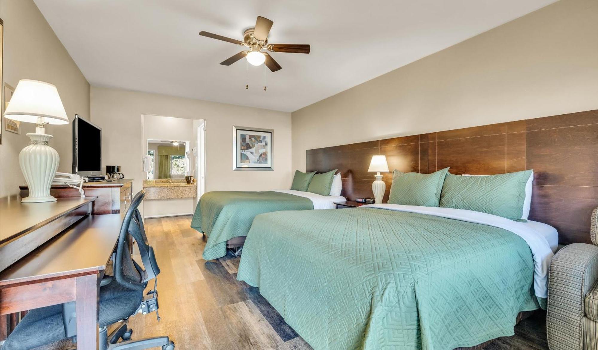 Scottish Fairway Inn Monterey Eksteriør billede