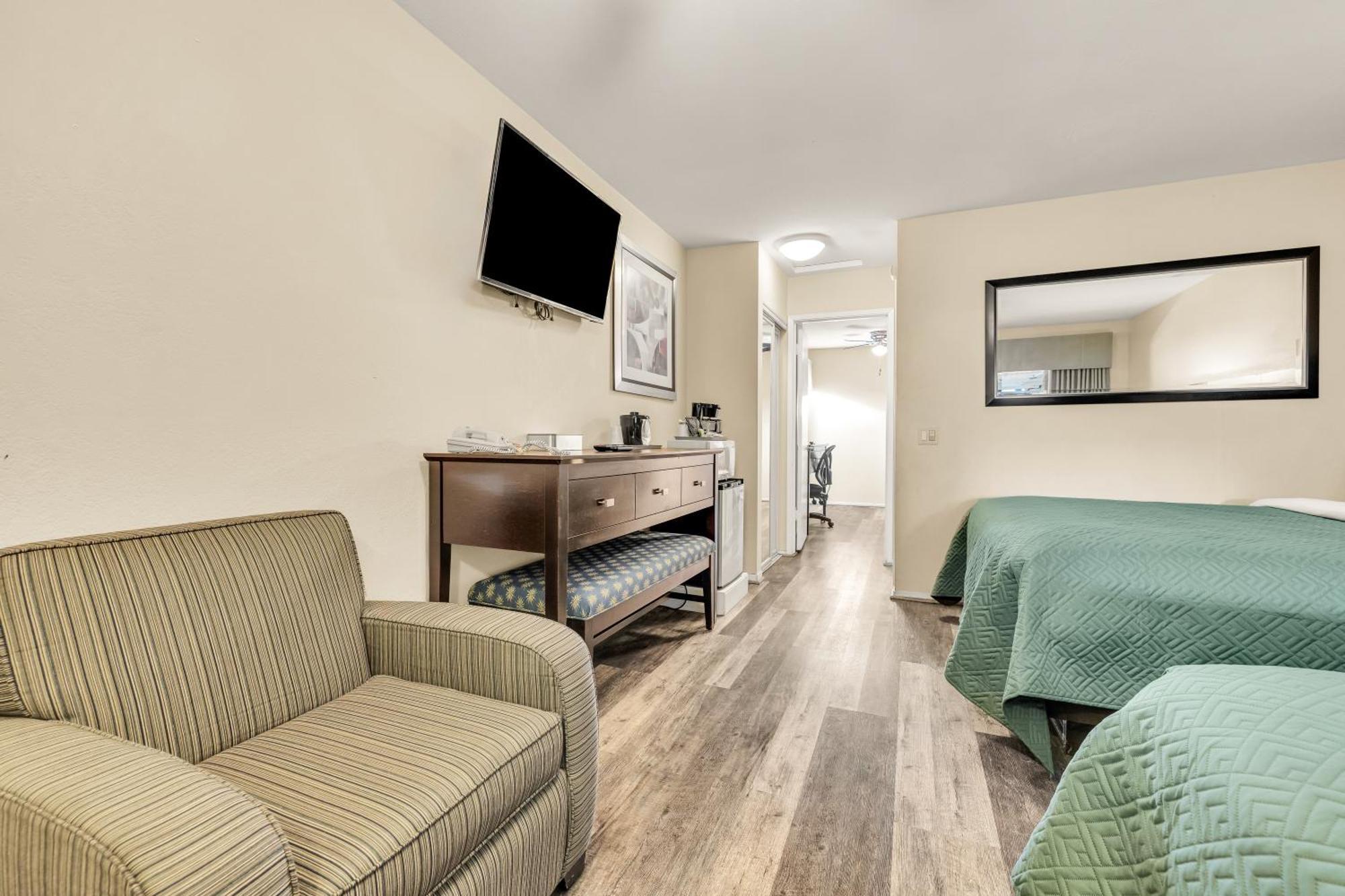 Scottish Fairway Inn Monterey Eksteriør billede
