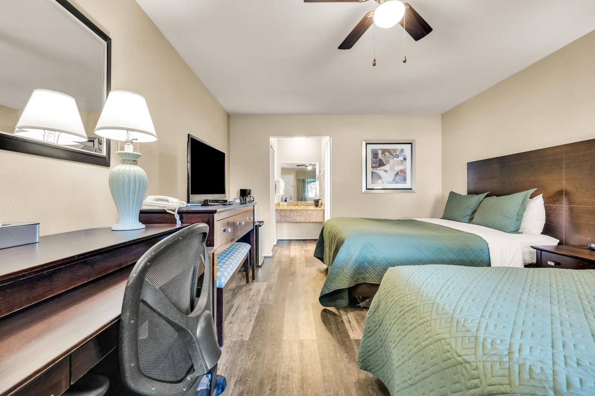 Scottish Fairway Inn Monterey Eksteriør billede
