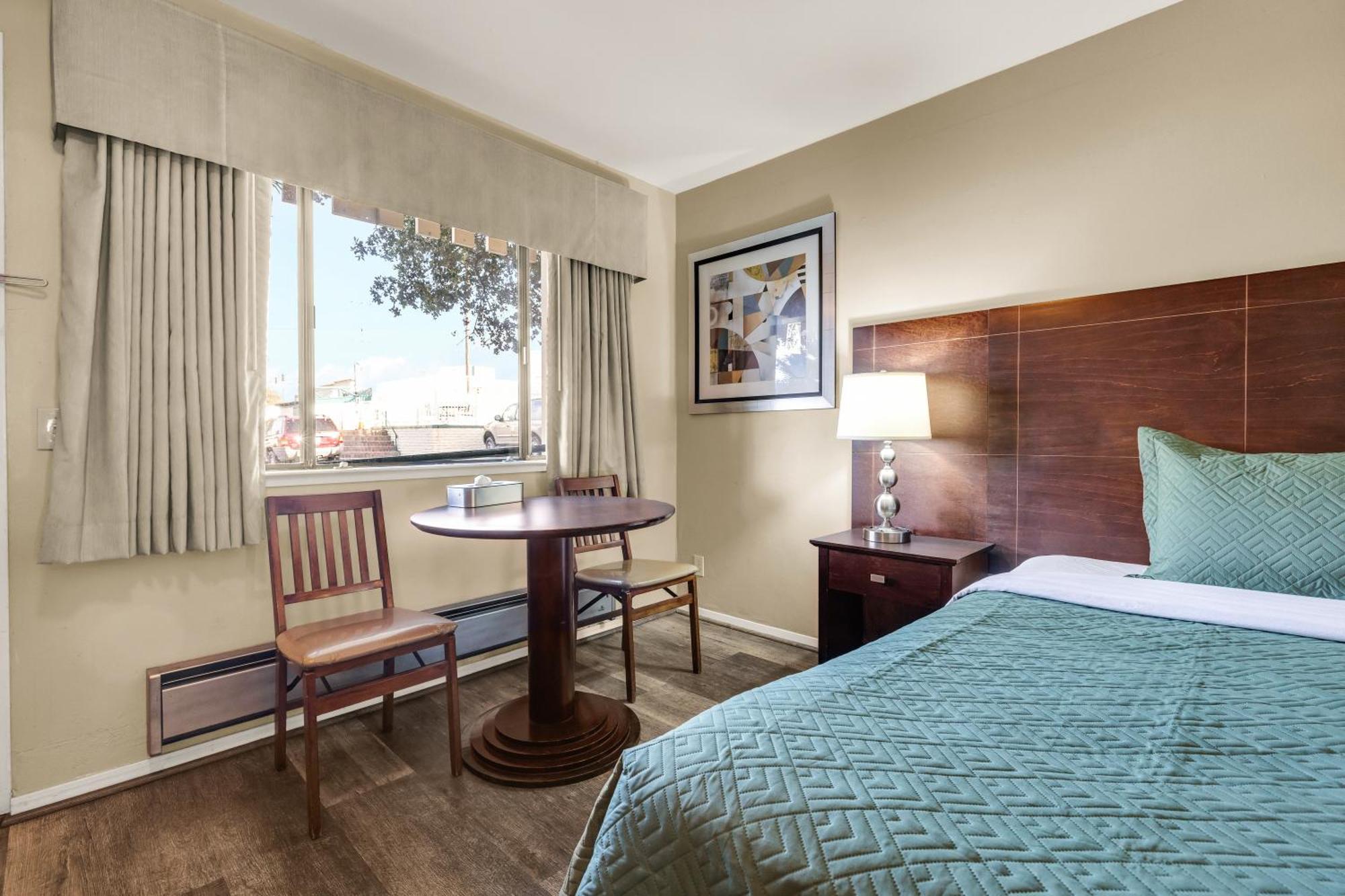 Scottish Fairway Inn Monterey Eksteriør billede